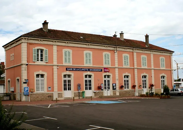 Les Perruchons Ancienne Grange Renovee Avec Soin